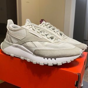 Mens Reebok Classic Sneaker size 10